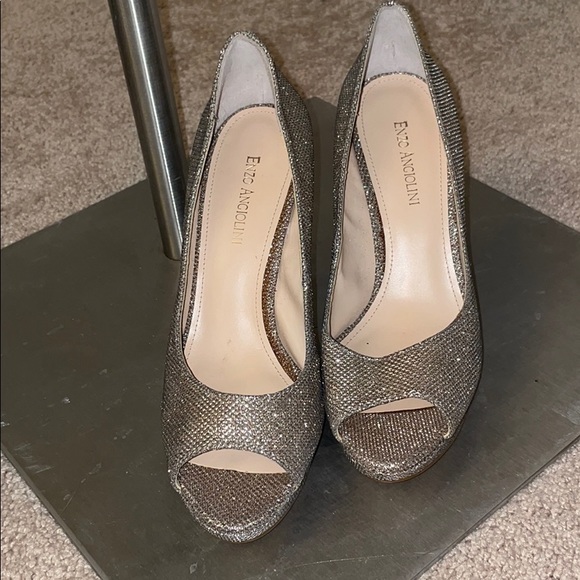 Enzo Angiolini Shoes - Light gold shimmery peep toe pumps